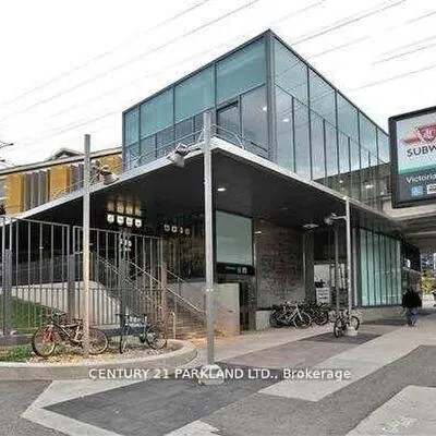 5,&nbsp;Massey, Crescent Town, Toronto