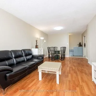 45,&nbsp;Silver Springs, L'Amoreaux, Toronto