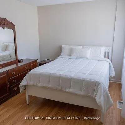 30,&nbsp;Wingarden, Malvern, Toronto