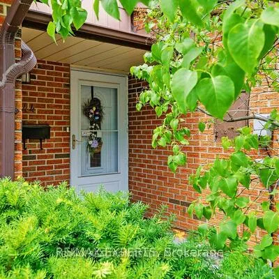 30,&nbsp;Dundalk, Dorset Park, Toronto