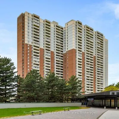 5,&nbsp;Massey, Crescent Town, Toronto