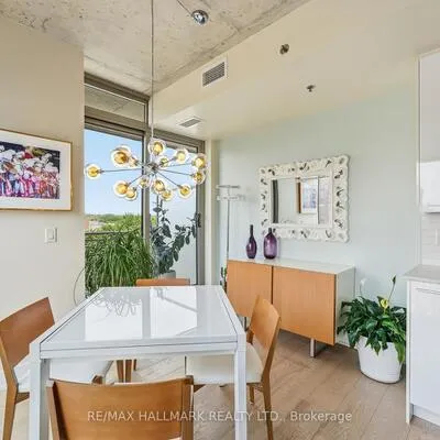 630,&nbsp;Queen, South Riverdale, Toronto