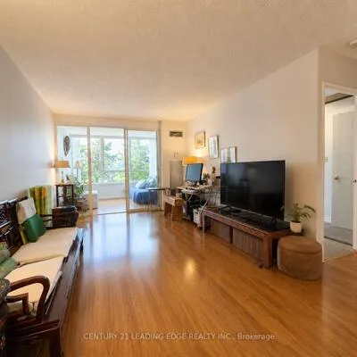 275,&nbsp;Bamburgh, Steeles, Toronto