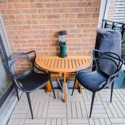 20,&nbsp;Gilder, Eglinton East, Toronto