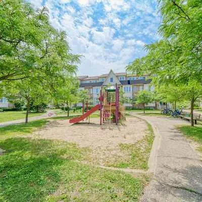 42,&nbsp;Pinery, Malvern, Toronto