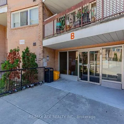 100,&nbsp;Mornelle, Morningside, Toronto