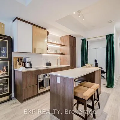 1285,&nbsp;Queen, Greenwood-Coxwell, Toronto