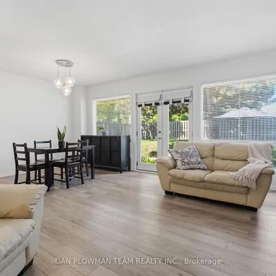 11,&nbsp;Livonia, Morningside, Toronto