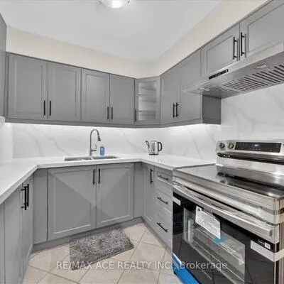 15,&nbsp;Sewells, Malvern, Toronto