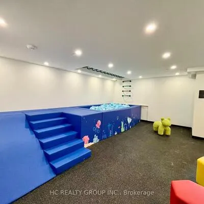 3421,&nbsp;Sheppard, Tam O'Shanter-Sullivan, Toronto