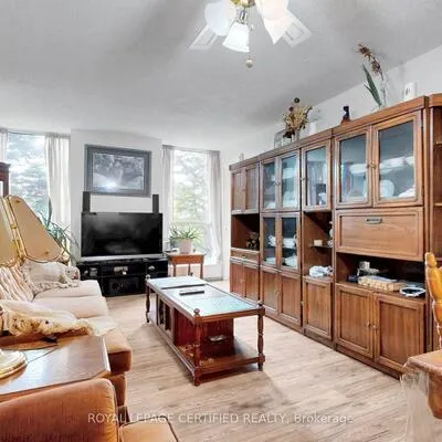 2460,&nbsp;Eglinton, Eglinton East, Toronto
