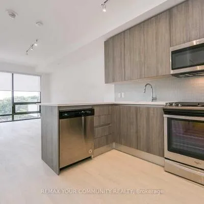 246,&nbsp;Logan, South Riverdale, Toronto