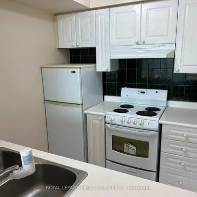 18,&nbsp;Lee Centre, Woburn, Toronto