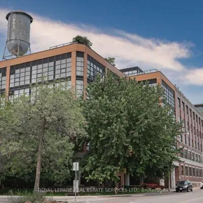 68,&nbsp;Broadview, South Riverdale, Toronto
