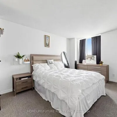 3380,&nbsp;Eglinton, Scarborough Village, Toronto