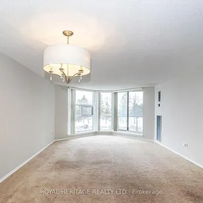 10,&nbsp;Dean Park, Rouge E11, Toronto