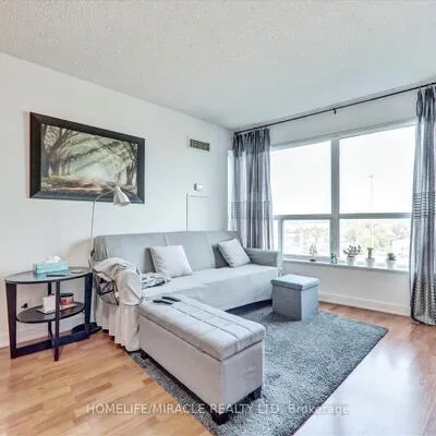 38,&nbsp;Lee Centre, Woburn, Toronto