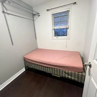 2,&nbsp;Hedge End, Rouge E11, Toronto