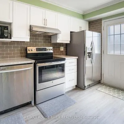 23,&nbsp;Hedge End, Rouge E11, Toronto