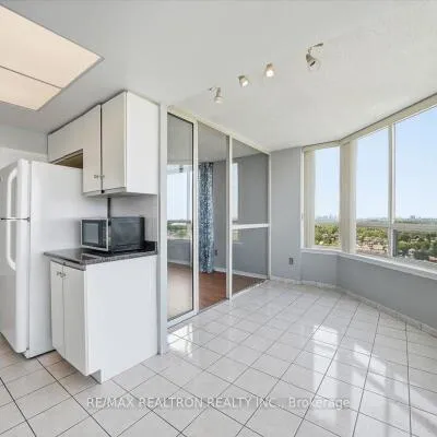 5,&nbsp;Greystone Walk, Kennedy Park, Toronto