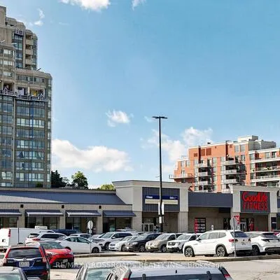 3233,&nbsp;Eglinton, Scarborough Village, Toronto