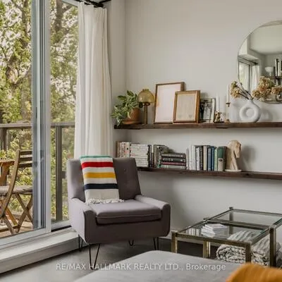 60,&nbsp;Haslett, The Beaches, Toronto
