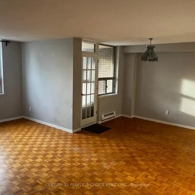 2835,&nbsp;Islington, Humber Summit, Toronto