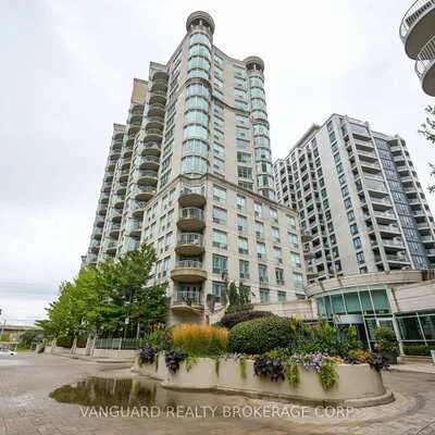 2111,&nbsp;Lake Shore, Mimico, Toronto