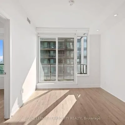 1928,&nbsp;lakeshore, High Park-Swansea, Toronto