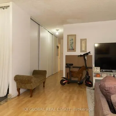 50,&nbsp;Lotherton, Yorkdale-Glen Park, Toronto