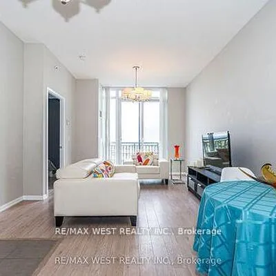 830,&nbsp;Lawrence, Yorkdale-Glen Park, Toronto