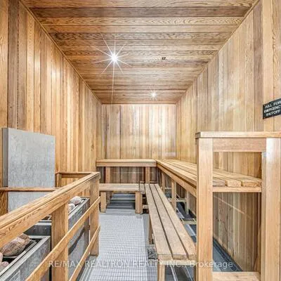 1050,&nbsp;The Queensway, Islington-City Centre West, Toronto