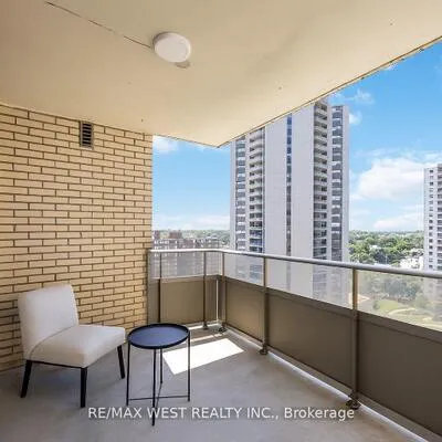 370,&nbsp;Dixon, Kingsview Village-The Westway, Toronto