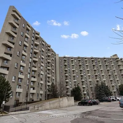 284, Mill, Markland Wood, Toronto