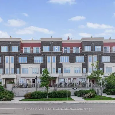 100,&nbsp;Long Branch, Long Branch, Toronto