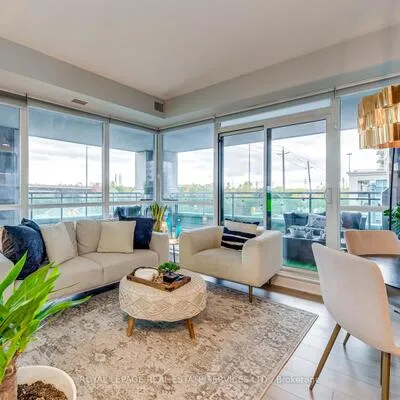 16,&nbsp;Brookers, Mimico, Toronto