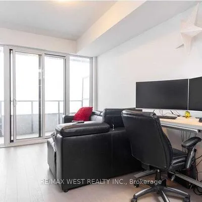 30,&nbsp;Shore Breeze, Mimico, Toronto