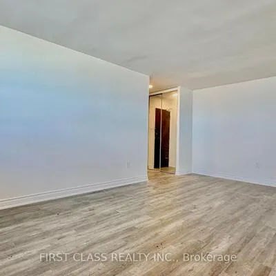541,&nbsp;Blackthorn, Keelesdale-Eglinton West, Toronto