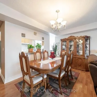 2088,&nbsp;Lawrence, Weston, Toronto