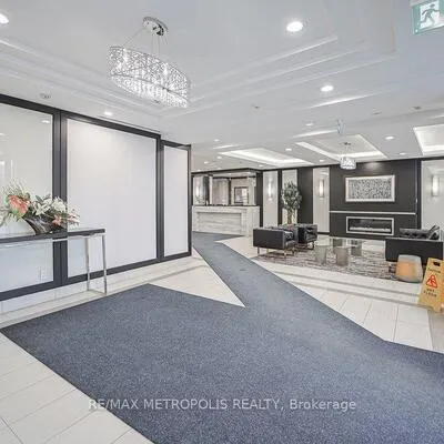 1070,&nbsp;Sheppard, York University Heights, Toronto