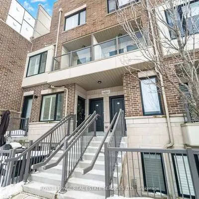 8,&nbsp;Drummond, Mimico, Toronto
