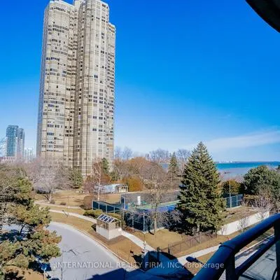 80,&nbsp;Palace Pier, Mimico, Toronto