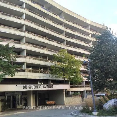 80,&nbsp;Quebec, High Park North, Toronto
