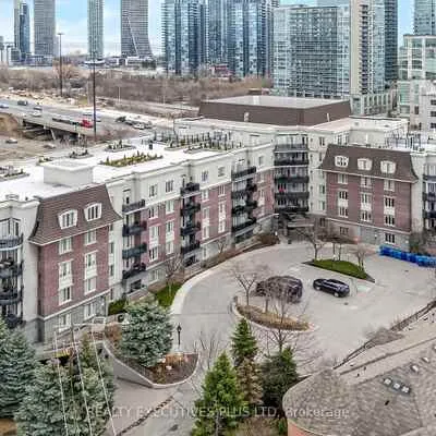 245,&nbsp;Dalesford, Stonegate-Queensway, Toronto
