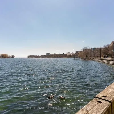 2285,&nbsp;Lake Shore, Mimico, Toronto