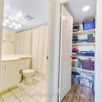 710,&nbsp;Humberwood, West Humber-Clairville, Toronto