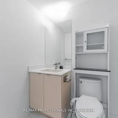 859,&nbsp;The Queensway, Stonegate-Queensway, Toronto