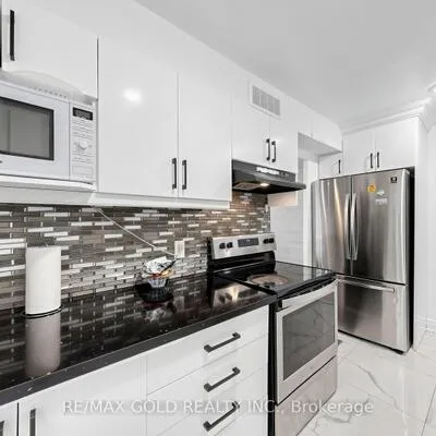 2825,&nbsp;Islington, Humber Summit, Toronto
