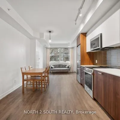 1787,&nbsp;St Clair, Weston-Pellam Park, Toronto