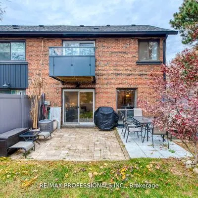 4345,&nbsp;Bloor, Markland Wood, Toronto